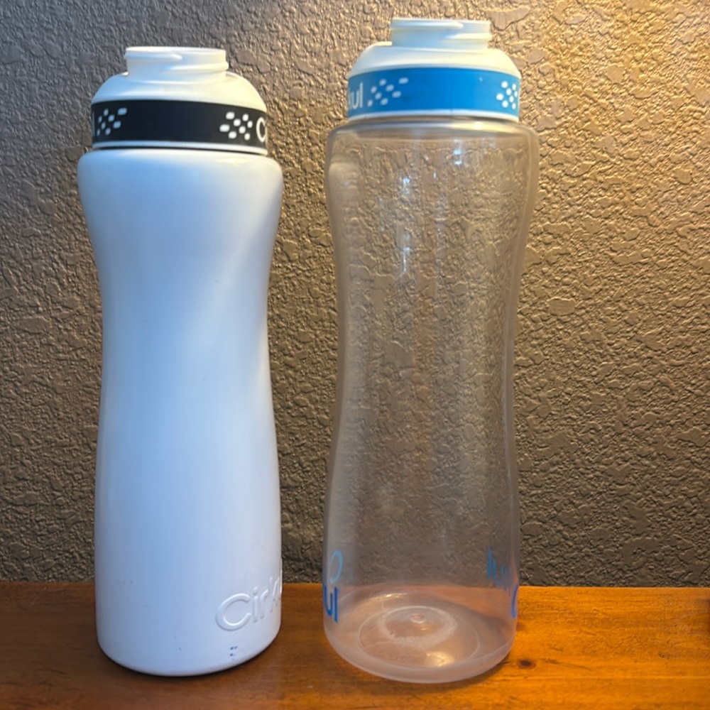 2 circkul bottles